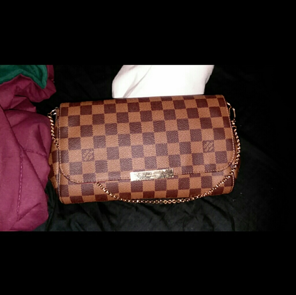 Authentic louis vuitton favorite pm